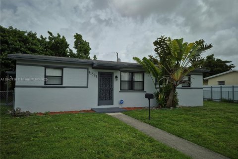 Villa ou maison à louer à Miami, Floride: 4 chambres, 106.28 m2 № 1939387 - photo 1