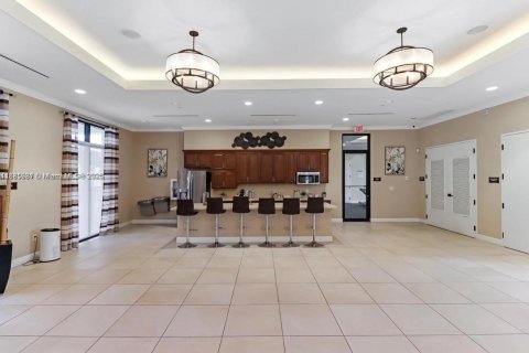 Adosado en alquiler en Miami, Florida, 3 dormitorios, 176.33 m2 № 1940960 - foto 10