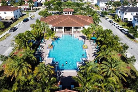 Adosado en alquiler en Miami, Florida, 3 dormitorios, 176.33 m2 № 1940960 - foto 15