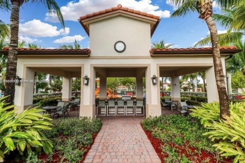 Adosado en alquiler en Miami, Florida, 3 dormitorios, 176.33 m2 № 1940960 - foto 12