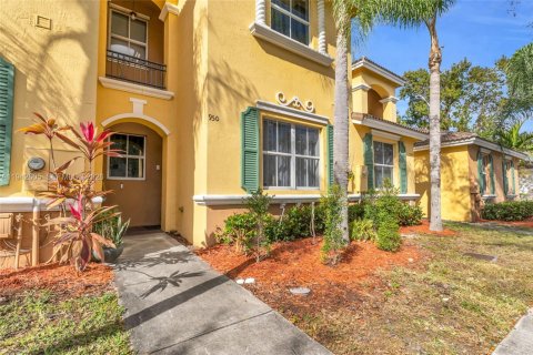 Touwnhouse à vendre à Homestead, Floride: 3 chambres, 147.16 m2 № 2152768 - photo 2
