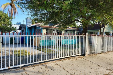 Купить виллу или дом в Майами, Флорида 2 спальни, 62.43м2, № 2036437 - фото 6