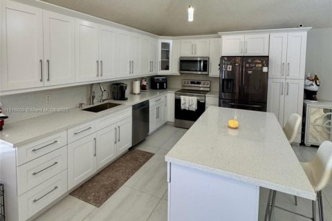 Touwnhouse à vendre à Wellington, Floride: 3 chambres, 148.55 m2 № 1781611 - photo 13