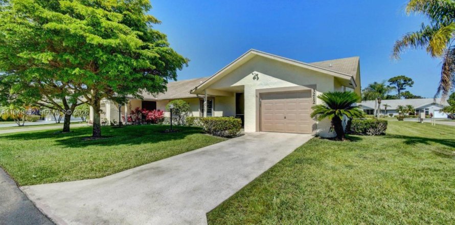 Дом в Уэст-Палм-Бич, Флорида 2 спальни, 140.47м2 № 2005574