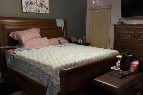 Снять в аренду виллу или дом в Уэст-Палм-Бич, Флорида 2 спальни, 140.47м2, № 2005574 - фото 16