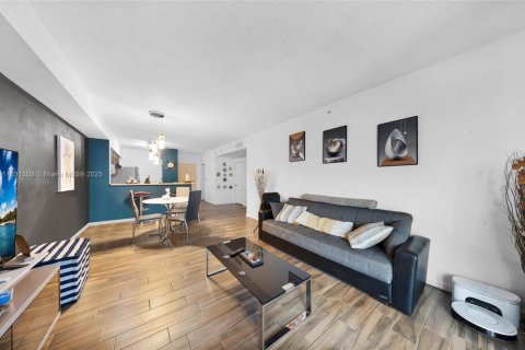 Copropriété à vendre à Miami, Floride: 2 chambres, 79.9 m2 № 1809579 - photo 5