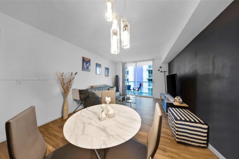 Copropriété à vendre à Miami, Floride: 2 chambres, 79.9 m2 № 1809579 - photo 9
