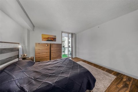 Copropriété à vendre à Miami, Floride: 2 chambres, 79.9 m2 № 1809579 - photo 16