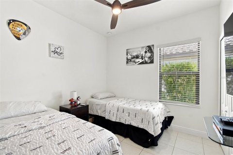 House in Bradenton, Florida 3 bedrooms, 141.95 sq.m. № 2396395 - photo 28