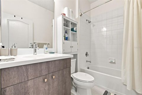 House in Bradenton, Florida 3 bedrooms, 141.95 sq.m. № 2396395 - photo 30