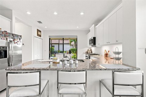 House in Bradenton, Florida 3 bedrooms, 141.95 sq.m. № 2396395 - photo 12