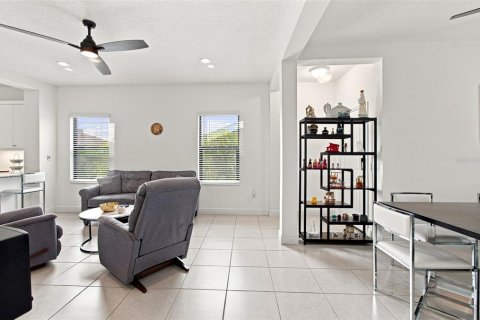 House in Bradenton, Florida 3 bedrooms, 141.95 sq.m. № 2396395 - photo 4