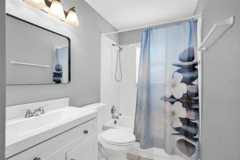 House in Orlando, Florida 3 bedrooms, 116.13 sq.m. № 2222753 - photo 25