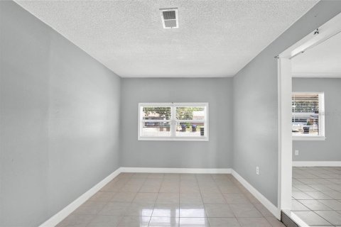 House in Orlando, Florida 3 bedrooms, 116.13 sq.m. № 2222753 - photo 17