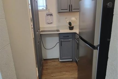 Снять в аренду кондоминиум в Апопка, Флорида 3 комнаты, 29.73м2, № 2239493 - фото 11