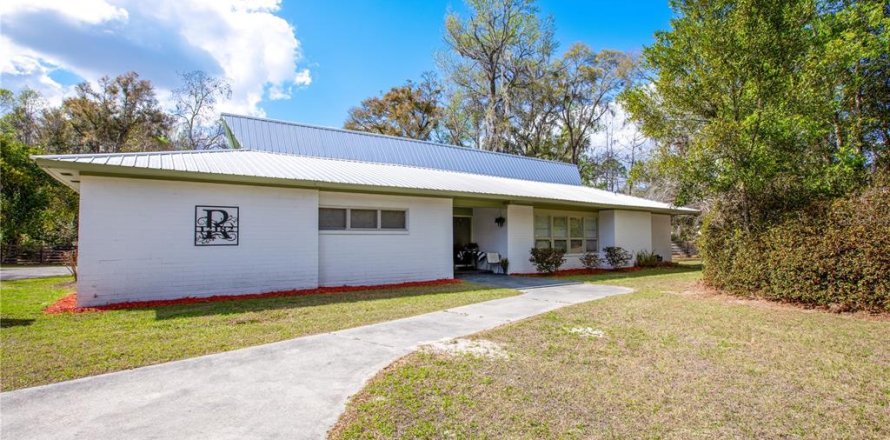 Villa ou maison à Archer, Floride 4 chambres, 268.49 m2 № 2235736
