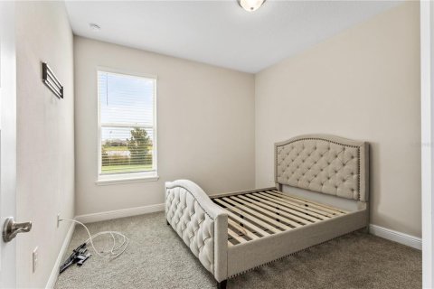 House in Winter Garden, Florida 5 bedrooms, 299.8 sq.m. № 1771664 - photo 9