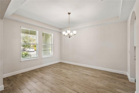 Villa ou maison à louer à Winter Garden, Floride: 5 chambres, 299.8 m2 № 1771664 - photo 3