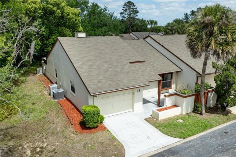 Casa en venta en Eustis, Florida, 2 dormitorios, 108.7 m2 № 2124894 - foto 3