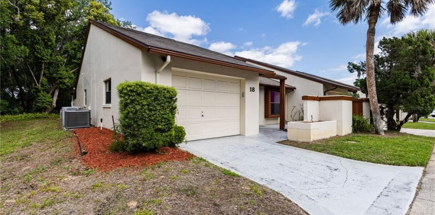 Casa en Eustis, Florida 2 dormitorios, 108.7 m2 № 2124894
