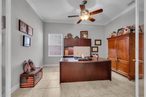 House in Fish Hawk, Florida 4 bedrooms, 300.17 sq.m. № 2204276 - photo 5