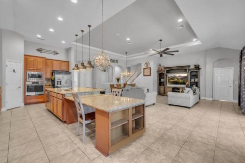 House in Fish Hawk, Florida 4 bedrooms, 300.17 sq.m. № 2204276 - photo 12