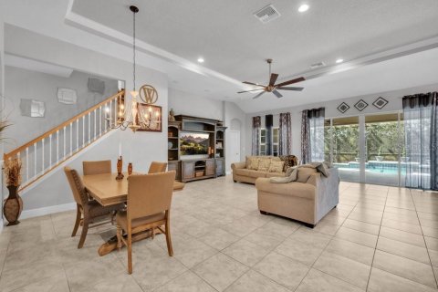 House in Fish Hawk, Florida 4 bedrooms, 300.17 sq.m. № 2204276 - photo 9