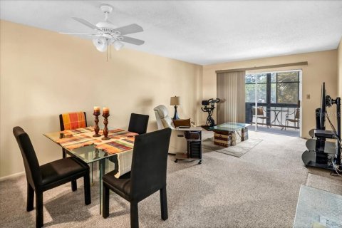 Condo in Largo, Florida, 1 bedroom  № 1812822 - photo 17