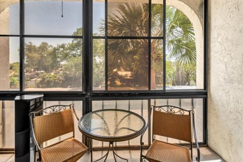 Condo in Largo, Florida, 1 bedroom  № 1812822 - photo 12