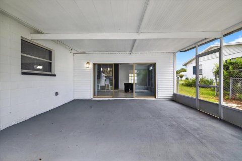 Villa ou maison à vendre à Tampa, Floride: 3 chambres, 120.77 m2 № 1884705 - photo 21