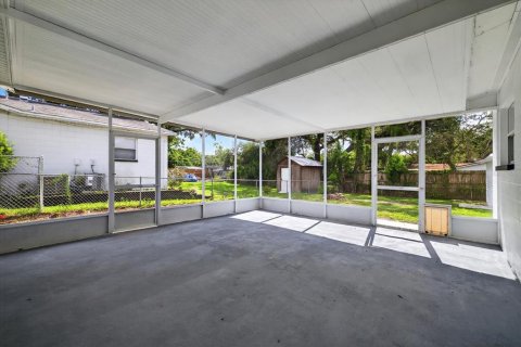 Villa ou maison à vendre à Tampa, Floride: 3 chambres, 120.77 m2 № 1884705 - photo 20