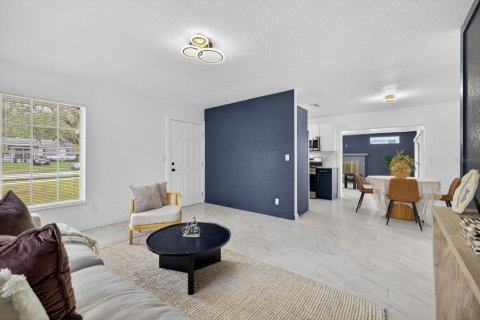 Villa ou maison à vendre à Tampa, Floride: 3 chambres, 120.77 m2 № 1884705 - photo 10