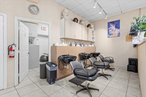 Commercial property in Port St. Lucie, Florida № 2078268 - photo 10