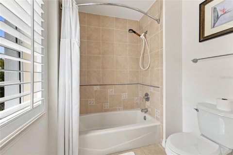 Купить кондоминиум в Киссимми, Флорида 5 комнат, 151.43м2, № 2347334 - фото 28