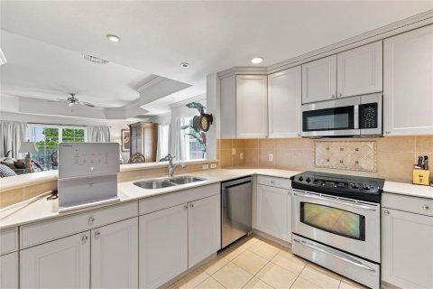Купить кондоминиум в Киссимми, Флорида 5 комнат, 151.43м2, № 2347334 - фото 8