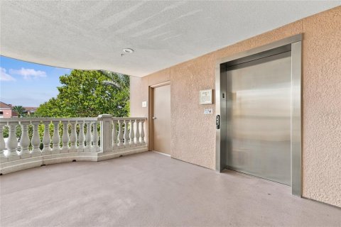 Купить кондоминиум в Киссимми, Флорида 5 комнат, 151.43м2, № 2347334 - фото 30