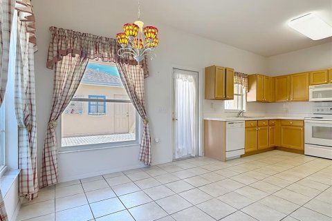 Купить дуплекс в Киссимми, Флорида 5 комнат, 122.35м2, № 2150228 - фото 13