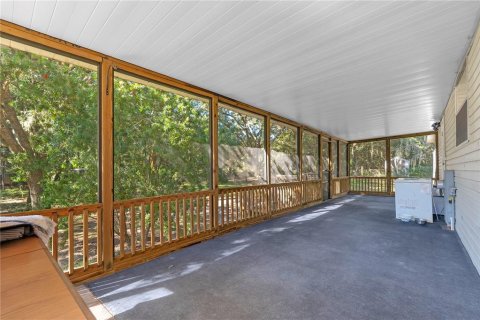 House in Lady Lake, Florida 3 bedrooms, 140.47 sq.m. № 2410075 - photo 20
