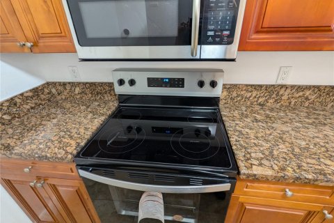 Copropriété à vendre à Coral Springs, Floride: 2 chambres, 71.35 m2 № 1731378 - photo 13