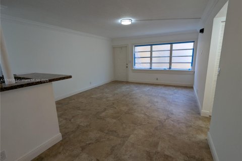 Copropriété à vendre à Coral Springs, Floride: 2 chambres, 71.35 m2 № 1731378 - photo 7