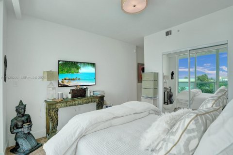 Condo in Aventura, Florida, 3 bedrooms  № 2076770 - photo 23