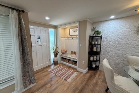 House in Sarasota, Florida 2 bedrooms, 109.35 sq.m. № 2233804 - photo 8
