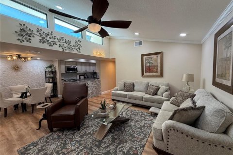House in Sarasota, Florida 2 bedrooms, 109.35 sq.m. № 2233804 - photo 9
