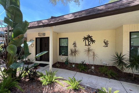 House in Sarasota, Florida 2 bedrooms, 109.35 sq.m. № 2233804