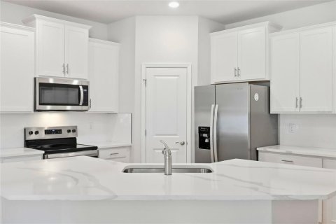 House in Bradenton, Florida 3 bedrooms, 145.39 sq.m. № 2394414 - photo 18