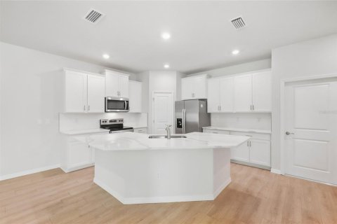 House in Bradenton, Florida 3 bedrooms, 145.39 sq.m. № 2394414 - photo 17