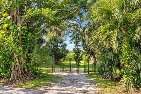 Land in Sarasota, Florida № 2396234 - photo 2
