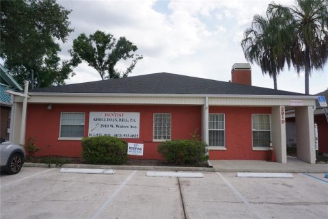 Commercial property in Tampa, Florida 375.33 sq.m. № 2092924