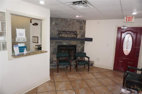 Commercial property in Tampa, Florida 375.33 sq.m. № 2092924 - photo 5