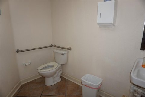 Commercial property in Tampa, Florida 375.33 sq.m. № 2092924 - photo 13
